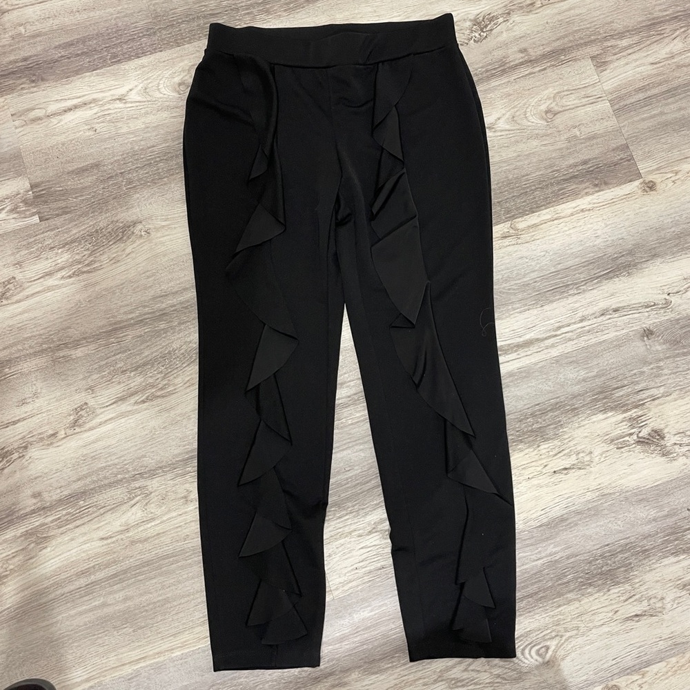 Ruffle pants
